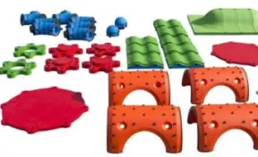 Snug Play Expert System