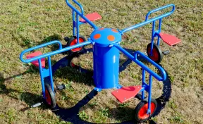Infinity 4-Seat Merry Go Cycle
