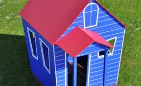 R-Town Cottage Playhouse