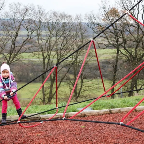 Spider Pyramid 4-4 Net Climber