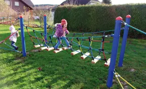 Catwalk Adventure Net-Bridge Climber