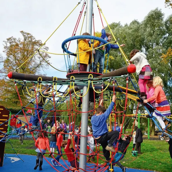 Pirate Tower Net Climber