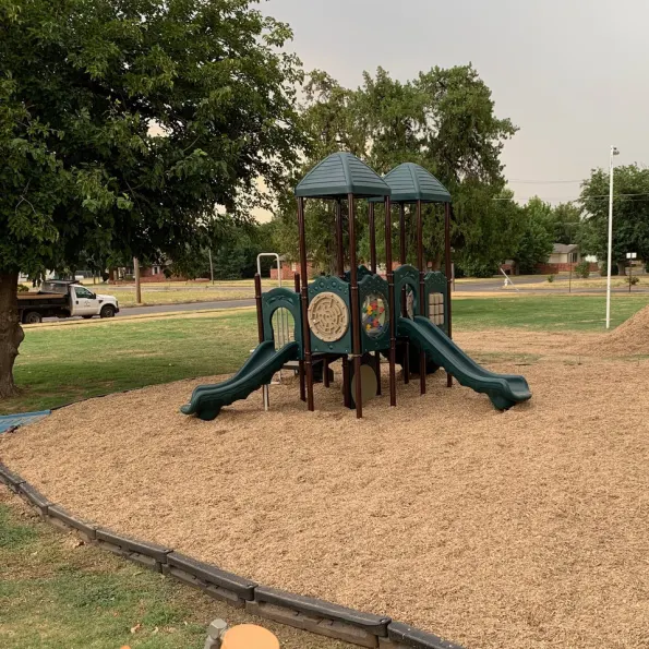 Mangum Play Structure