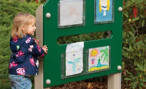 Gallery Freestanding Panel