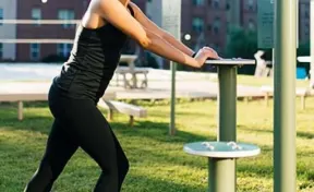 Stretching Post