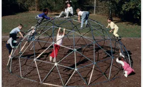 Super Dome Climber