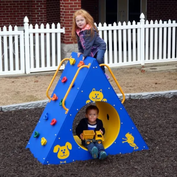 Climbing Wall with Tunnel