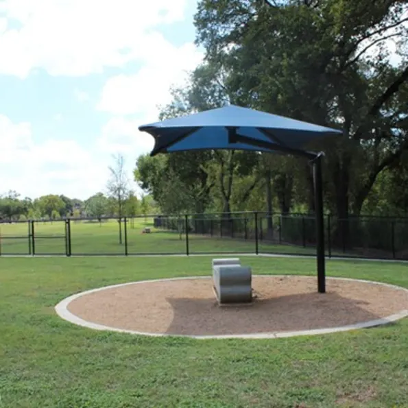 Single Post Pyramid Cantilever Shade