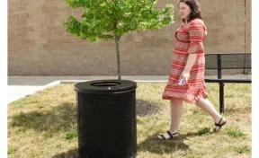 32 Gallon Expanded Steel Trash Receptacle