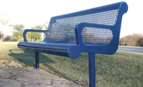 Contoured Bench with Arm